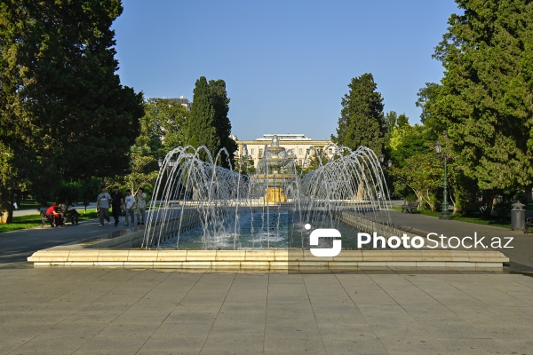 Paytaxt Bakının gözoxşayan fontanları
