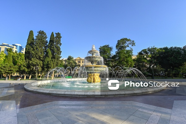 Paytaxt Bakının gözoxşayan fontanları