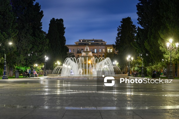 Paytaxt Bakının gözoxşayan fontanları