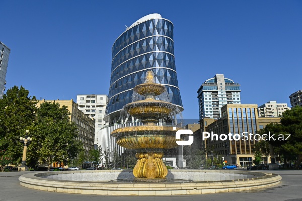 Paytaxt Bakının gözoxşayan fontanları