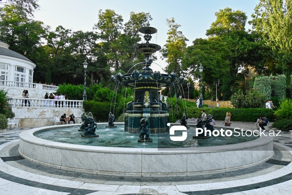 Paytaxt Bakının gözoxşayan fontanları