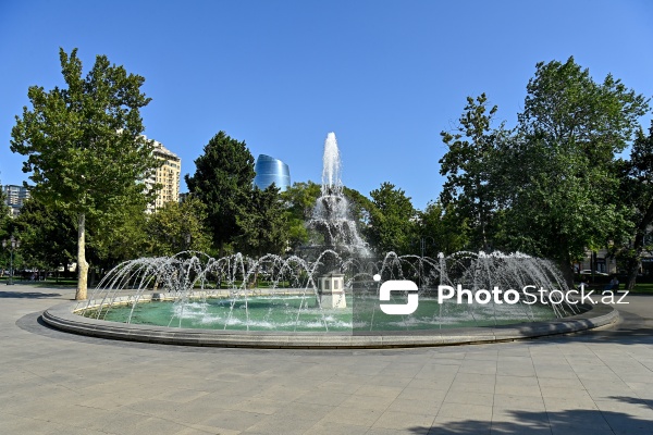 Paytaxt Bakının gözoxşayan fontanları