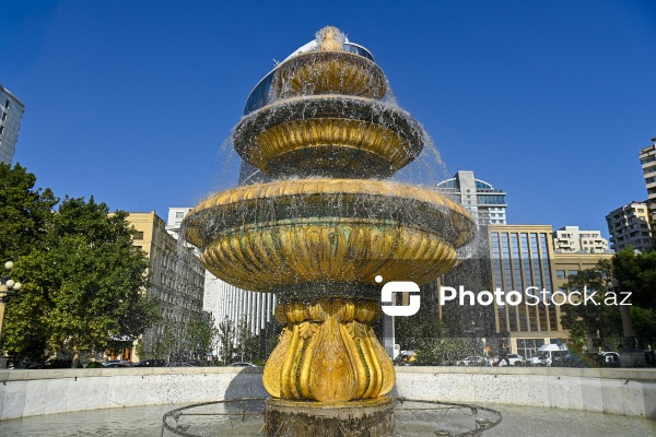 Paytaxt Bakının gözoxşayan fontanları