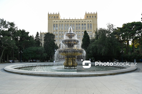 Paytaxt Bakının gözoxşayan fontanları