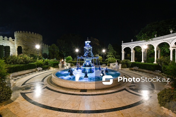 Paytaxt Bakının gözoxşayan fontanları