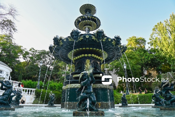 Paytaxt Bakının gözoxşayan fontanları