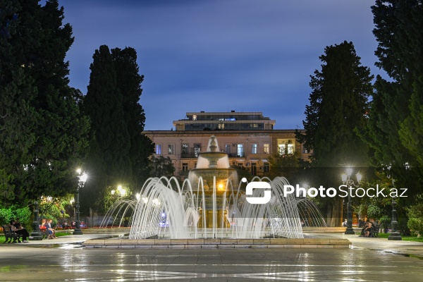 Paytaxt Bakının gözoxşayan fontanları