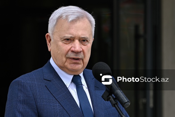 Vahid Ələkbərov - Füzuli şəhərində aparılmış bərpa işləri ilə bağlı keçirilən təqdimatda