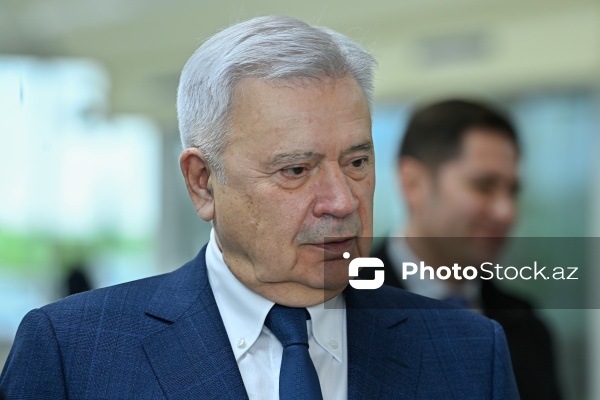 Vahid Ələkbərov - Füzuli şəhərində aparılmış bərpa işləri ilə bağlı keçirilən təqdimatda