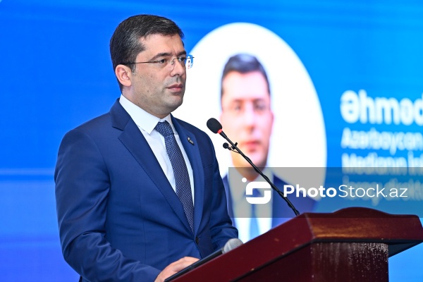 "Gələcəyin mediası: "Əkinçi"nin izi ilə" adlı forum