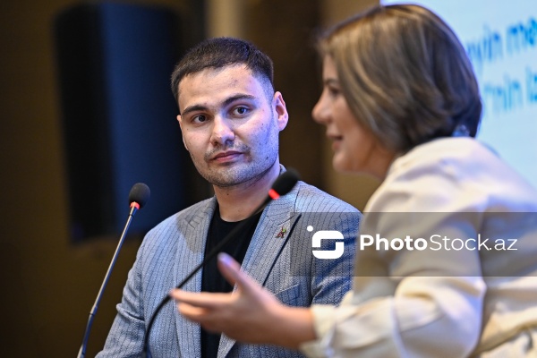 "Gələcəyin mediası: "Əkinçi"nin izi ilə" adlı forum