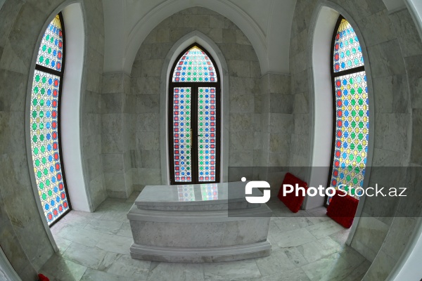 Gəncə şəhərində yerləşən Cavad xan türbəsi