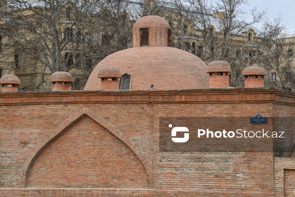 Dörd əsrdən çox yaşı olan Çökək hamam