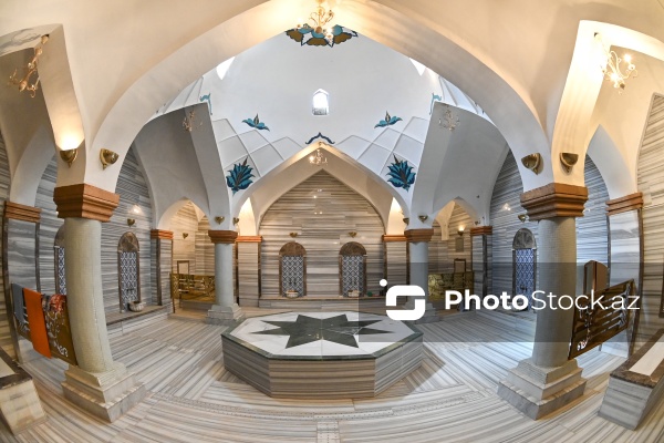 Dörd əsrdən çox yaşı olan Çökək hamam