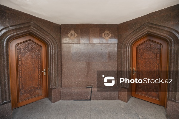 Gəncə şəhərində yerləşən Nizami məqbərəsi