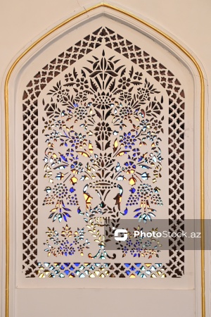 Gəncə şəhərində yerləşən tarixi Cümə məscidi