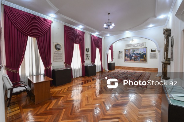 Gəncə şəhərində yerləşən Azərbaycan Xalq Cümhuriyyəti Muzeyi