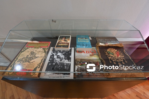 Gəncə şəhərində yerləşən Azərbaycan Xalq Cümhuriyyəti Muzeyi