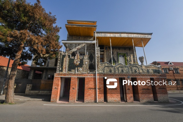 Gəncənin qeyri-adi memarlıq nümunələrindən biri olan "Butulka ev"