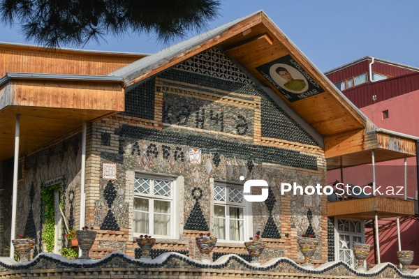 Gəncənin qeyri-adi memarlıq nümunələrindən biri olan "Butulka ev"