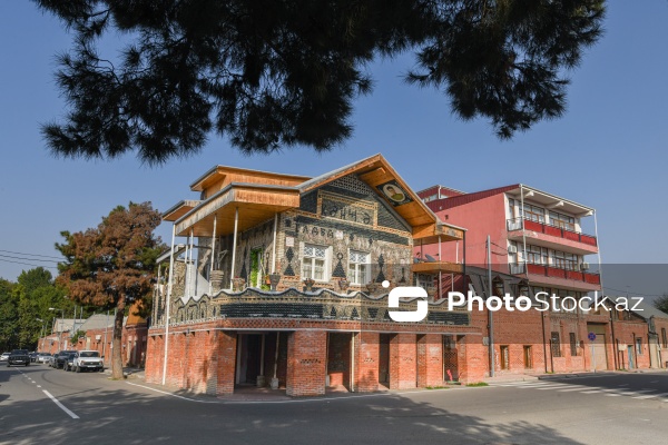 Gəncənin qeyri-adi memarlıq nümunələrindən biri olan "Butulka ev"