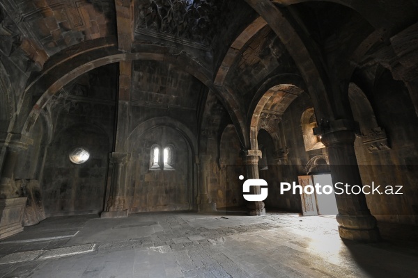 Ağdərənin Vəngli kəndində yerləşən Gəncəsər monastırı
