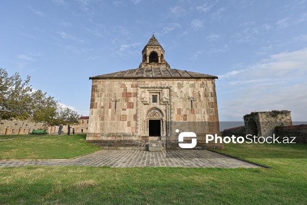 Ağdərənin Vəngli kəndində yerləşən Gəncəsər monastırı