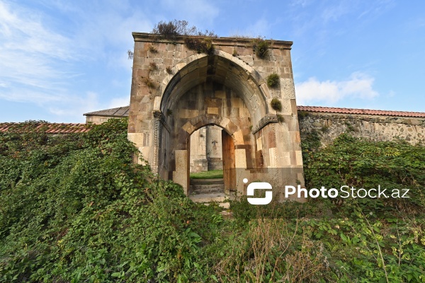 Ağdərənin Vəngli kəndində yerləşən Gəncəsər monastırı