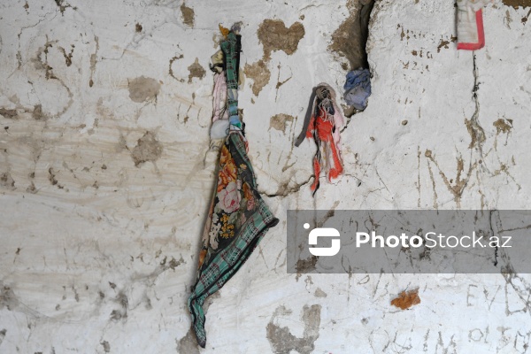 Gilgilçay qəsəbəsində yerləşən XVIII əsrə aid Pir Xəlil türbəsi