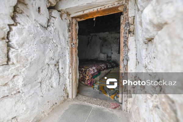 Gilgilçay qəsəbəsində yerləşən XVIII əsrə aid Pir Xəlil türbəsi