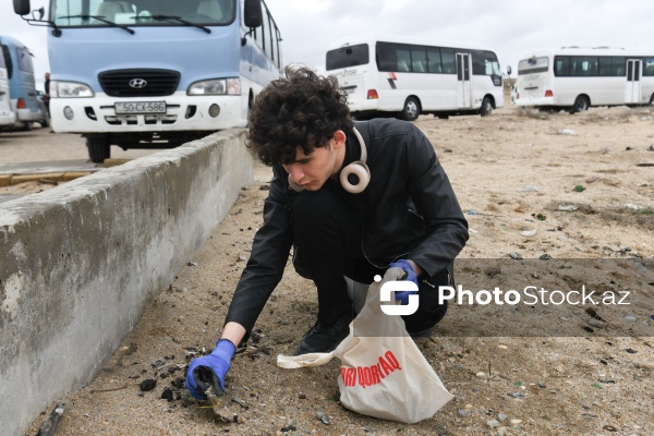 “Global Media Group” Beynəlxalq Sahilyanı Təmizlik Günündə iştirak edib