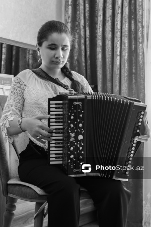 Görmə məhdudiyyətli qarmon ifaçısı Fidan Quliyeva