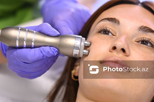 Xanımların xüsusi əhəmiyyət verdiyi gözəllik prosedurları