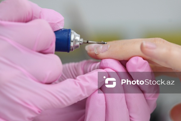 Xanımların xüsusi əhəmiyyət verdiyi gözəllik prosedurları