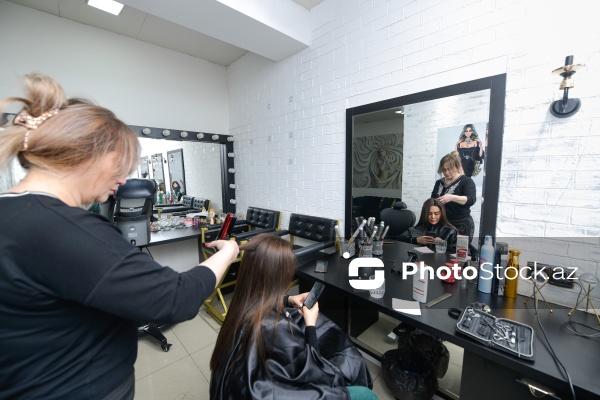 Xanımların xüsusi əhəmiyyət verdiyi gözəllik prosedurları