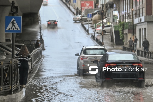 Güclü yağışdan sonra Bakı