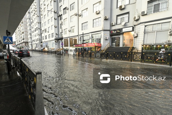 Güclü yağışdan sonra Bakı