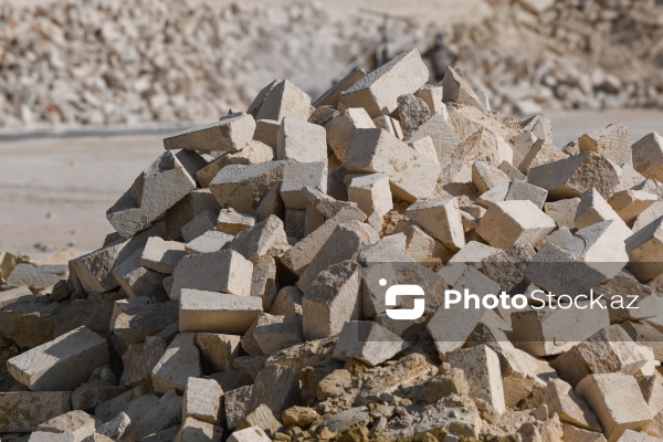 Güzdək ərazisində yerləşən daş karxanası