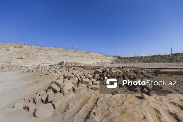 Güzdək ərazisində yerləşən daş karxanası