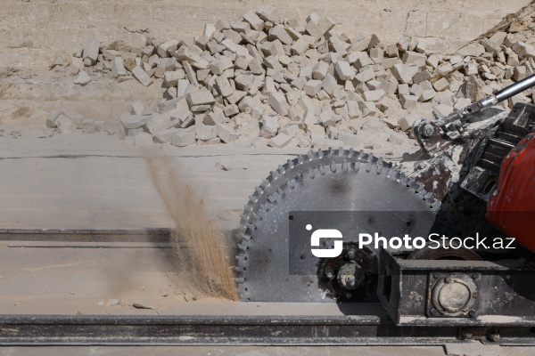 Güzdək ərazisində yerləşən daş karxanası