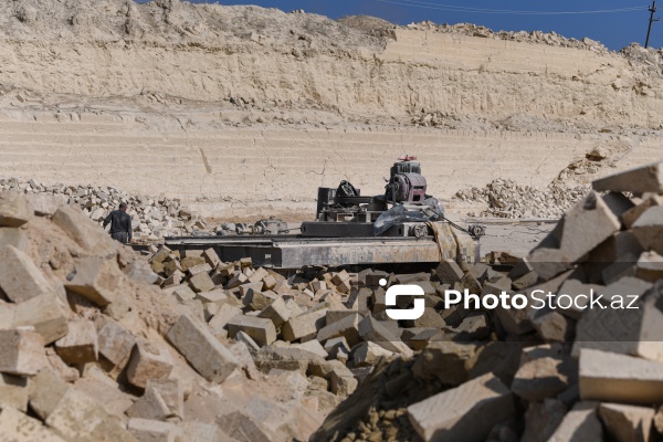 Güzdək ərazisində yerləşən daş karxanası