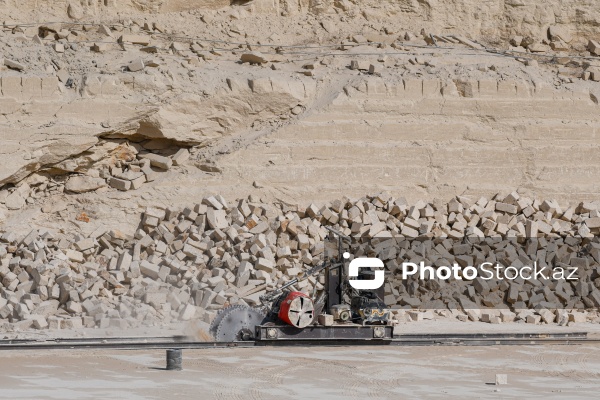 Güzdək ərazisində yerləşən daş karxanası