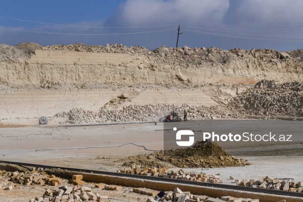 Güzdək ərazisində yerləşən daş karxanası