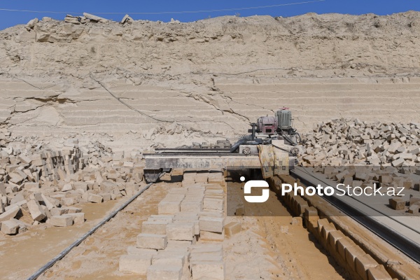 Güzdək ərazisində yerləşən daş karxanası