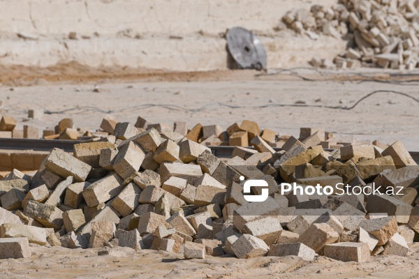 Güzdək ərazisində yerləşən daş karxanası