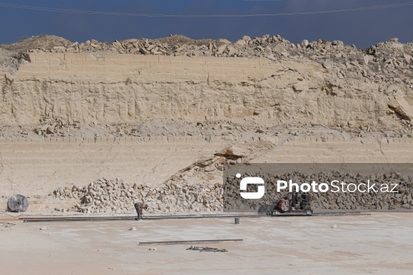 Güzdək ərazisində yerləşən daş karxanası