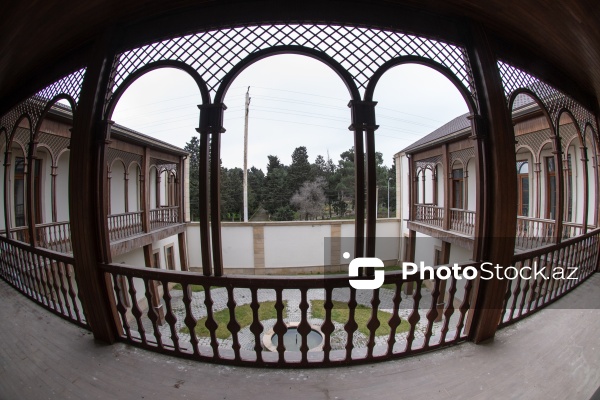 Xeyriyyəçi Hacı Zeynalabdin Tağıyevin Mərdəkanda yerləşən bağ evi