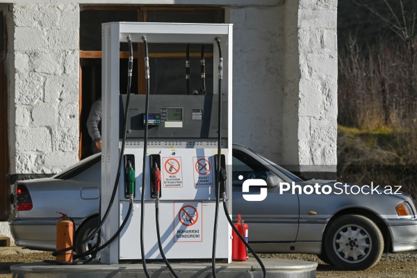 Hadrut qəsəbəsində yerləşən “SOCAR” brendli yanacaqdoldurma stansiyası