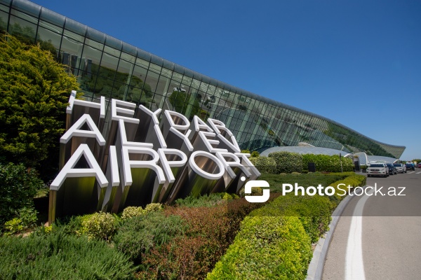 Heydər Əliyev Beynəlxalq Aeroportu