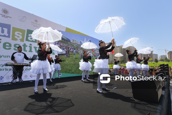 Heydər Əliyev Mərkəzinin parkında təşkil olunan Uşaq festivalı